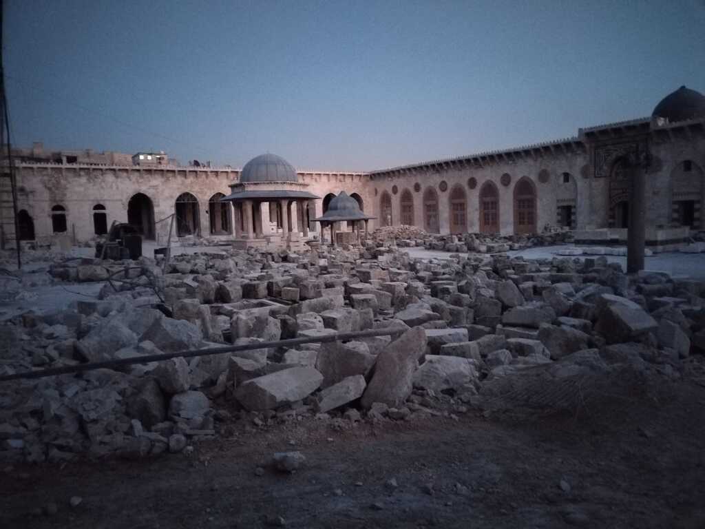 Síria, há um mês atrás, o terrível terramoto. Os primeiros socorros chegaram a Alepo e às zonas mais duramente atingidas com uma delegação de Sant'Egidio